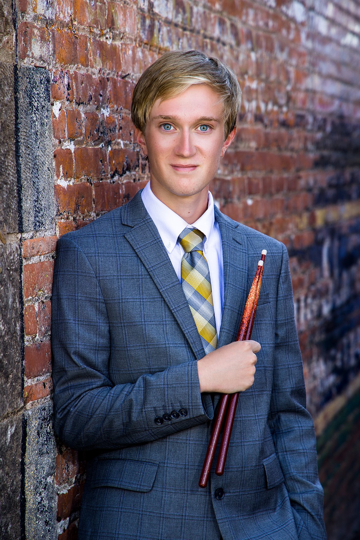 Past senior portrait 9
